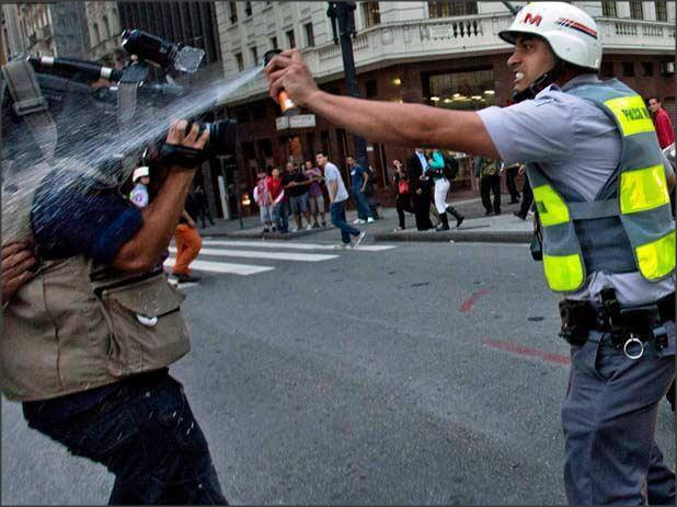 Ação da PM contra fotógrafos e cinegrafistas nos protestos de hoje passará por investigação, anuncia governo do Estado. Foto: Rodrigo Paiva/Estadão Conteúdo