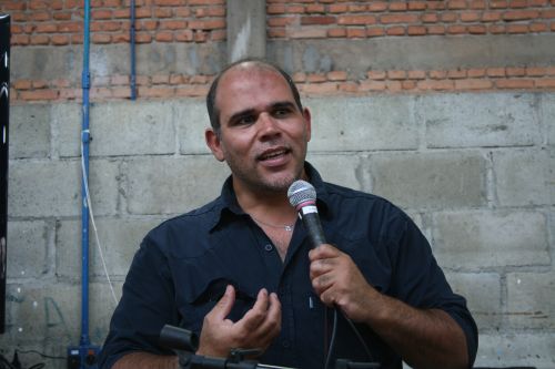 Joel Silva durante palestra no Sesc Pompéia. Foto: Emílio Coutinho