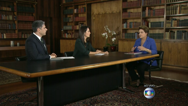 William Bonner e Patrícia Poeta durante entrevista a presidente Dilma. Foto: Reprodução/TV Globo