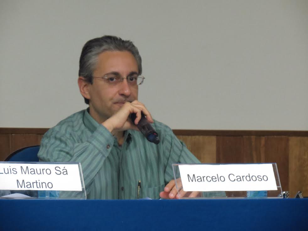 Na opinião do professor Marcelo Cardoso "talvez o jornalismo de redação precise, até com certa urgência, da academia”. Foto: Camila Alvarenga