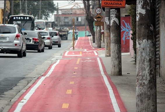 Ciclovia da Rua Cardon, Vila Progresso (Vander Ramos/CLN)